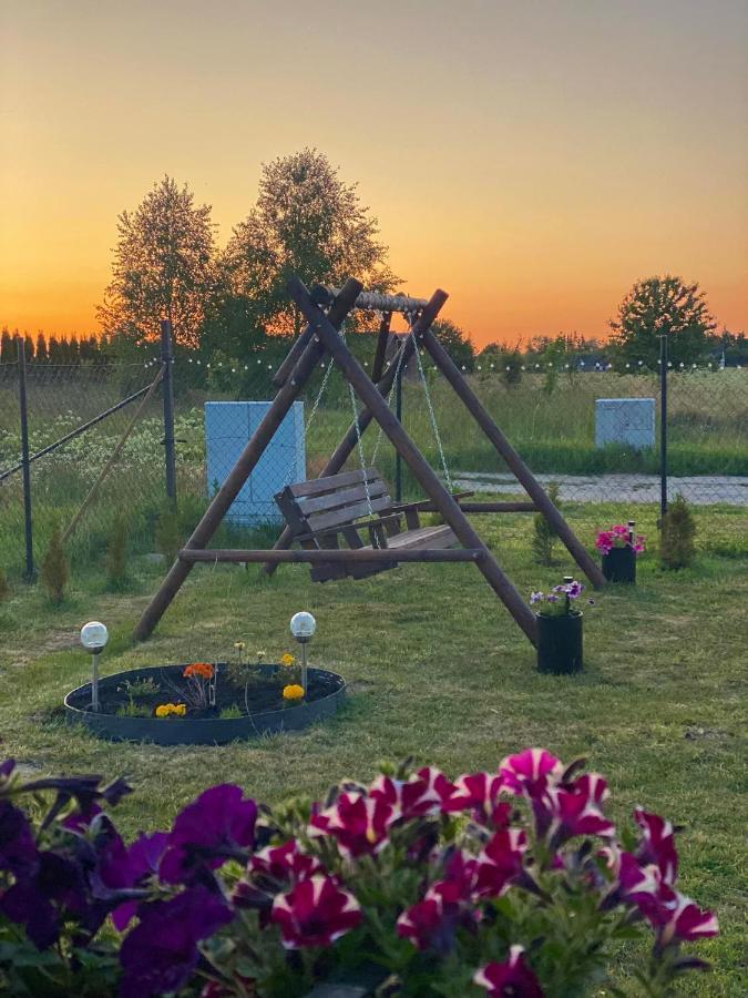 Domki Wczasowe Nidia Jezierzany Eksteriør bilde